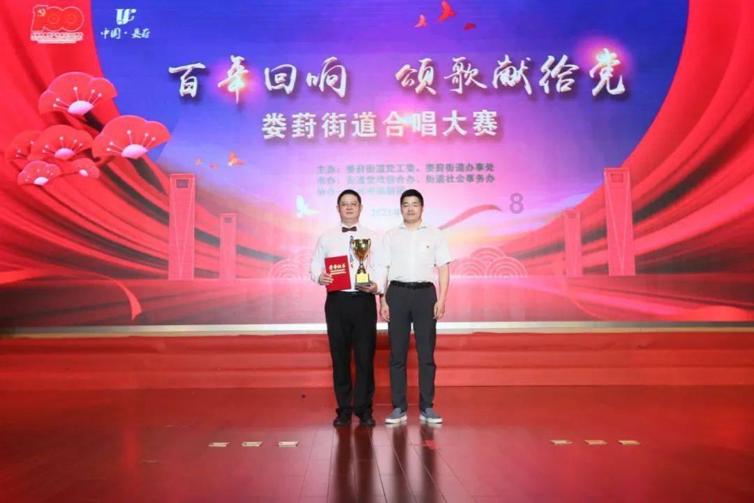 孩子高二以后英语跟不上学校学习进度，该不该报一个补习班？游戏画面